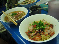 BAMI-@THONGLOR17.jpg