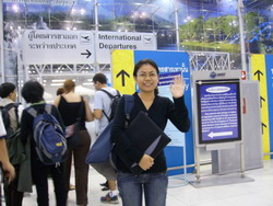 LEKKU@AIR PORT.jpg