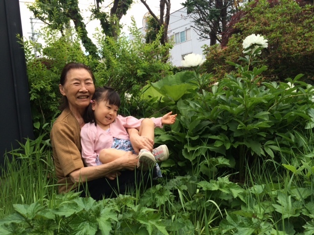 Mama&Miku_June2015.JPG