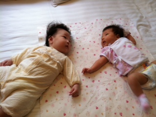 Miku&Ai-chan120520blog.JPG