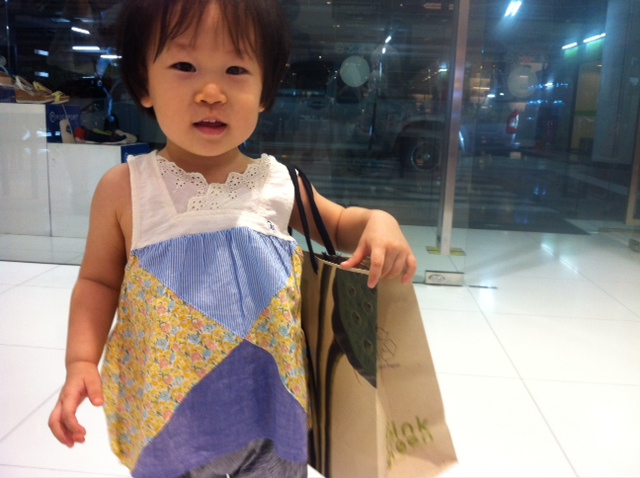 Miku_07Sep2013_Shopping1.JPG