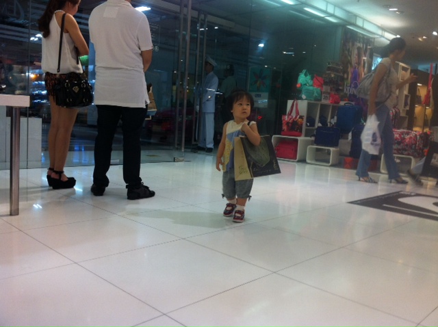 Miku_07Sep2013_Shopping2.JPG