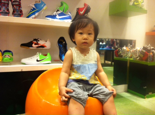 Miku_07Sep2013_Shopping3.JPG