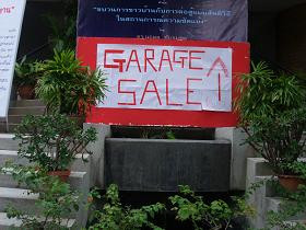 garrage sale.JPG