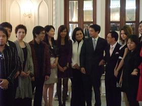 meeting with PM2.JPG